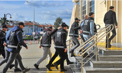 İzmir'de milyar dolarlık vurgun: 6 kişi tutuklandı