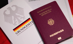 Alman vatandaşlığına geçiş kolaylaşacak!
