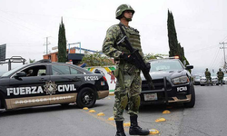 Meksika'da karteller ve polis çatıştı: 12 ölü!