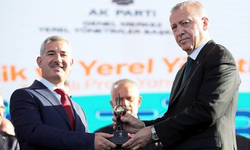 'Gri pasaport' skandalıyla bilinen Yeşilyurt Belediye Başkanı  Mehmet Çınar' ı Erdoğan biçti