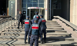 Ankara'da kargo şirketiyle silah kaçakçılığı yapanlar yakalandı
