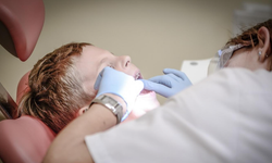 Adana'da diplomasız diş hekimi operasyonu gerçekleştirildi!