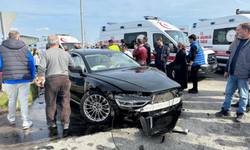 AKP Milletvekili Ali İnci'nin kullandığı araç ile başka bir araç çarpıştı! Kazada 5 kişi yaralandı