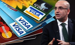 Mehmet Şimşek'in "Kredi kartlarına düzenleme gelecek mi?" sorusuna cevap!