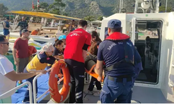 Teknede Düşen İngiliz Turist, Sahil Güvenlik Botu İle Hastaneye Götürüldü