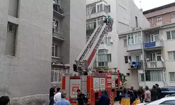 Eskişehir'de Polisten Kaçarken Komşusunun Balkonunda Mahsur Kaldı