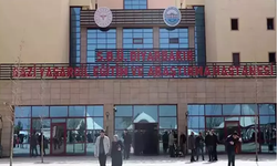 Diyarbakır'da Hastane Bahçesinde Kavga: 2'si Güvenlik Görevlisi Olmak Üzere 8 Yaralı