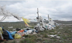 Sivas Ulaş'taki çöpler 10 km.'ye yayıldı