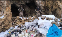 Bölücü terör örgütünün mağaraları ve barınakları yıkıldı