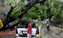 Remal Tropikal Kasırgası Hindistan ve Bangladeş'i Vurdu: 16 Kişi Hayatını Kaybetti