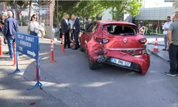 Kadıköy Evlendirme Dairesi Önünde Zincirleme Kaza: 3 Yaralı