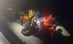 İzmir Açıklarında 40 Düzensiz Göçmen Yakalandı