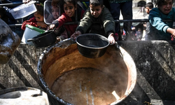 İnsani kriz kötüleşiyor: Gazze'de çocuklar açlıktan ölüyor