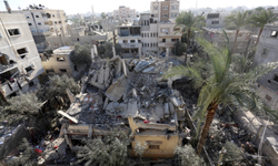 İsrail Refah'ta çadır kampına bombalı saldırı düzenledi: 25 ölü, 50 yaralı!