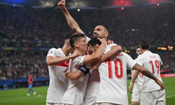 Türkiye, Çekya'yı 2-1 Mağlup Ederek Son 16'ya Yükseldi