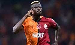 Victor Osimhen, dünyanın en iyi futbolcusu ödülüne aday gösterildi