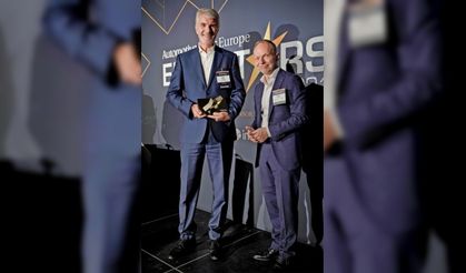 Opel Tasarım Başkan Yardımcısı Mark Adams “Eurostar 2021“ seçildi