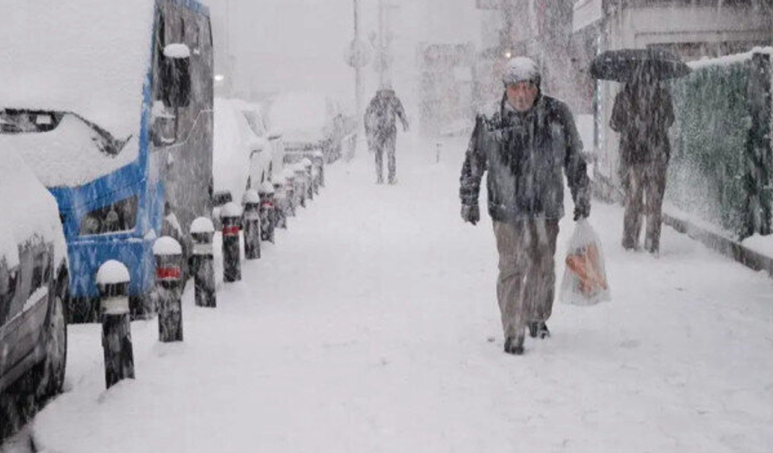 Erzurum'da iki günlük kar yağışı başladı