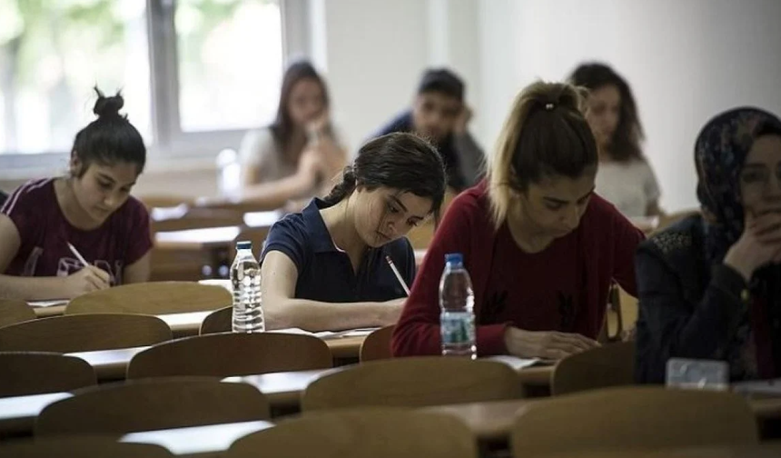 MEB'den Büyük Değişiklik: Ortak Sınavlarda Test Dönemi Sonlandı, Yeni Değerlendirme Yöntemi Geliyor