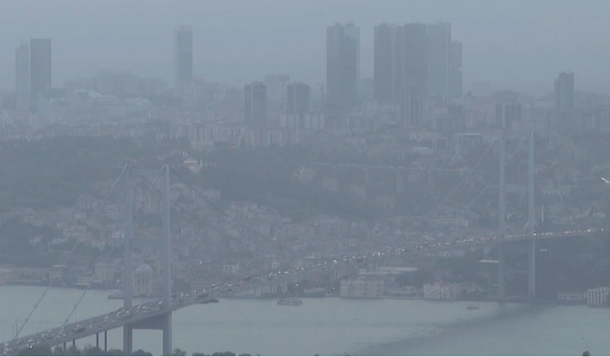 İstanbul ve İzmir Çöl Tozu Etkisinde: Görüş Mesafesi Düştü Hava Kalitesi Azaldı