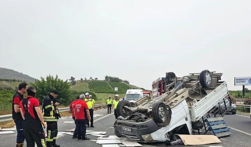 Mersin'de Trafik Kazası : 1 ölü, 2 yaralı!