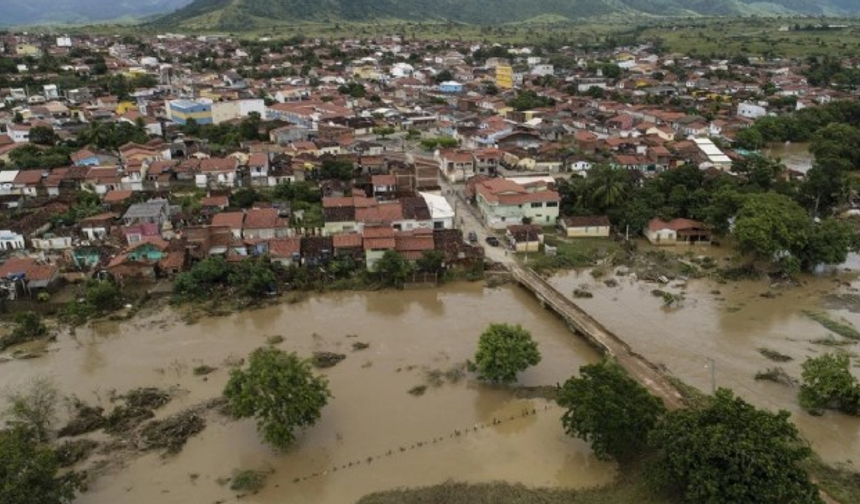 Brezilya'da Sel Faciası: 10 kişi öldü, 21 kişi kayıp!